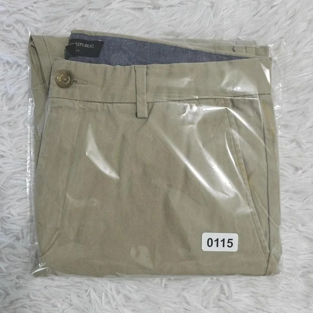Banana Republic Chinos 35x32‎ Tan